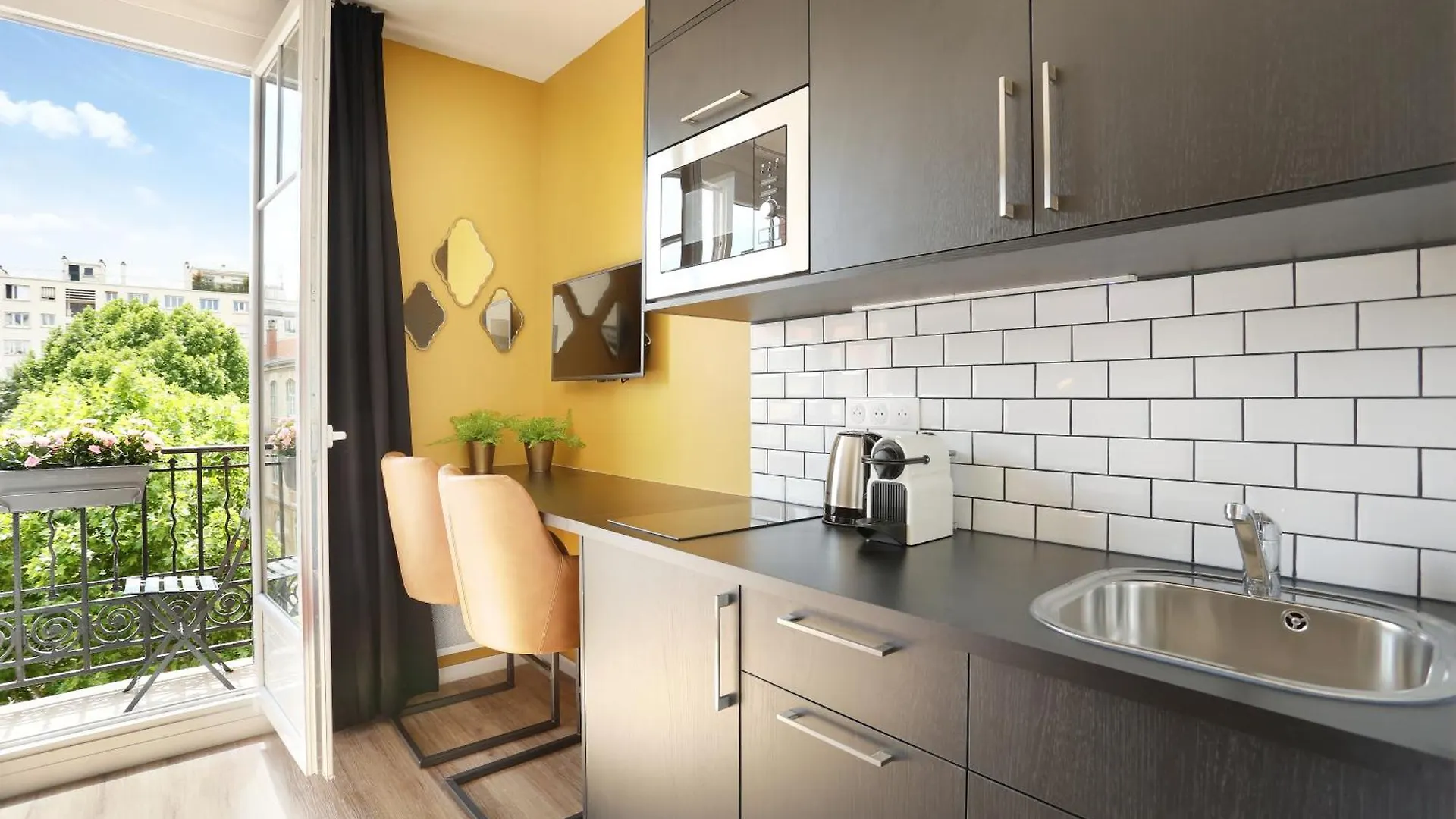 Yays Paris Zola By Numa Apart otel