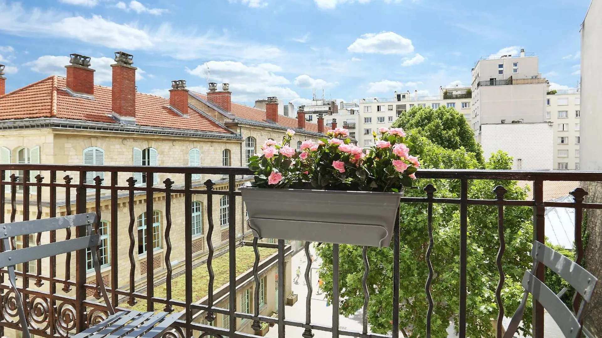 Yays Paris Zola By Numa contacts