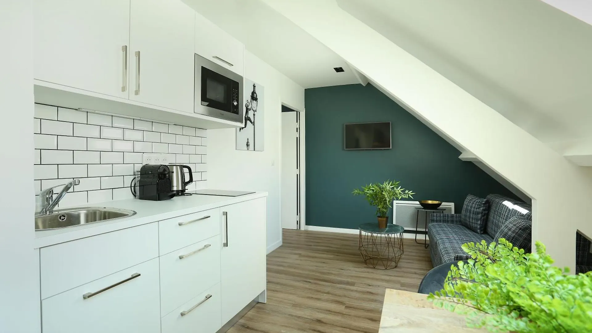 Yays Paris Zola By Numa Aparthotel France
